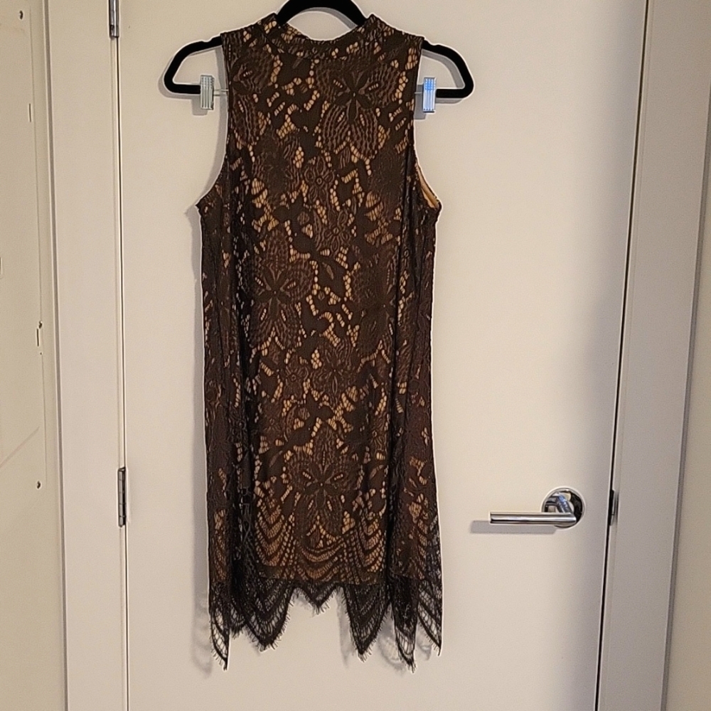 Mini dress with lace
